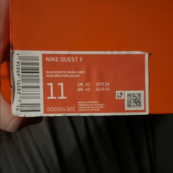 Nike Black and White Running Sneakers - Picture 2 of 6